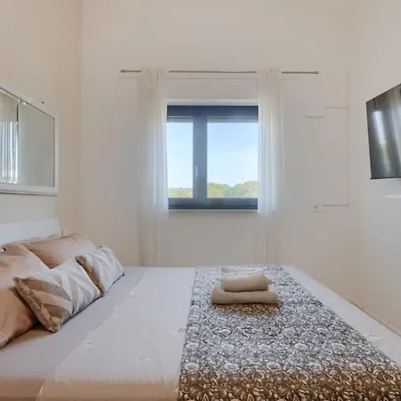 Privepolai By Guide Вілла *