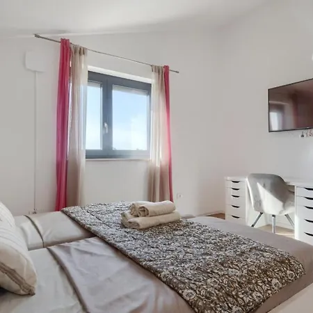 Вілла Privepolai By Guide