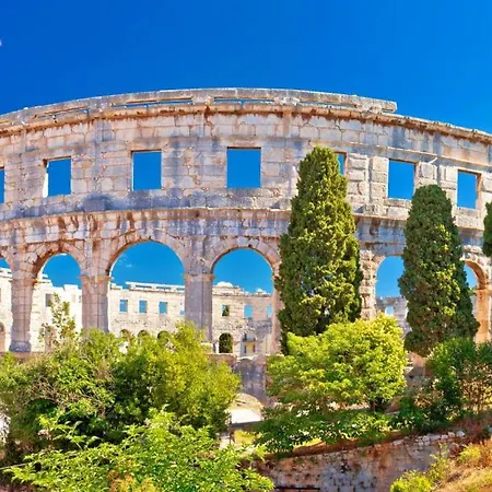 Privepolai By Guide Pula