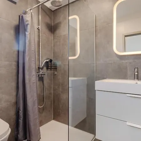 Privepolai By Guide * Pula