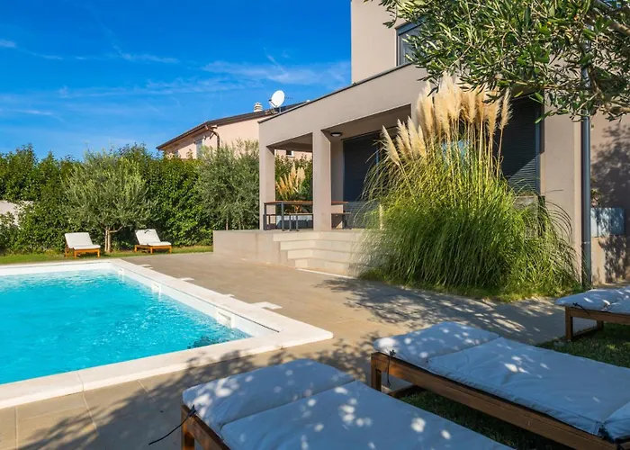 Privepolai By Guide * Πούλα